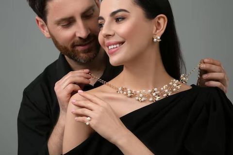 Unisex Jewellery Styles Explained With Modern Designs and Fashion Details