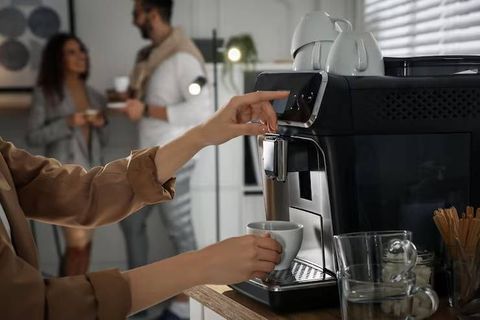 Office Coffee Machine Rentals Tips With Equipment Selection and Ongoing Maintenance Insights