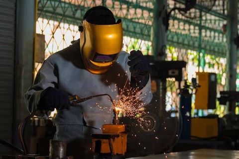 Learn How Welding Equipment Supports Efficient Metal Fabrication and Manufacturing